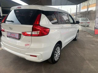 2023 Toyota Rumion 1.5 SX