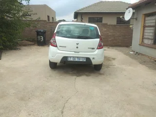 2014 Renault Sandero Hatchback