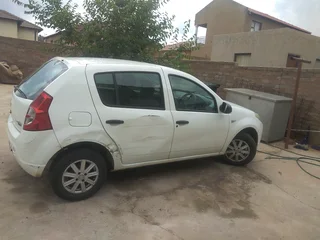 2014 Renault Sandero Hatchback