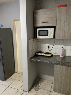 Flat - Ad posted by Makgetha Paepae