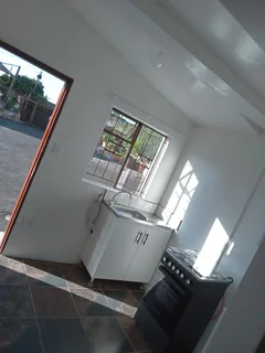 New Bachelor Flats to Rent in Primrose