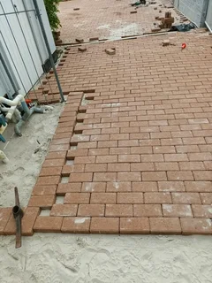 Tarsurfacing and drive ways