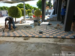 Tarsurfacing and drive ways