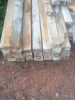 SA Pine Purlins 2&#39;x&#39;3&#39;&#39;x 3m W.O.S. for Sale