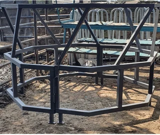 Cattle crate and bale rings