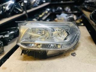 Mercedes benz x class w470 normal halogen headlight