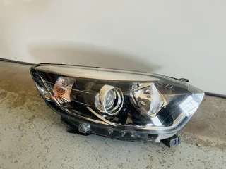 Renault captur headlight