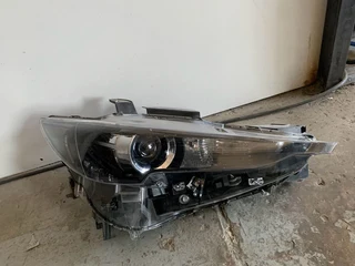 Mazda cx5 halogen ( normal) headlight