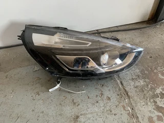 Renault clio iv (2013 2022) headlight