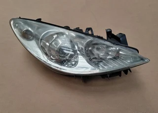 Peugeot 307 xenon headlight