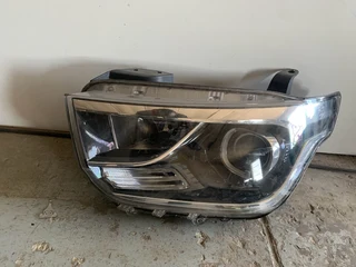Hyundai h1 headlight