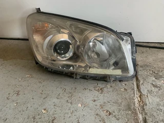 Toyota rav4 headlight 2009-2013