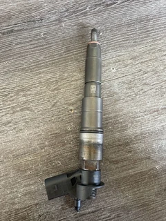 Bmw  x3 x5 x7 e83 e53 e70 e71 g07 m57 d30 24 v 2001 diesel injector