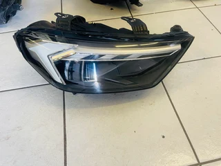 Audi a1 headlight facelift right side