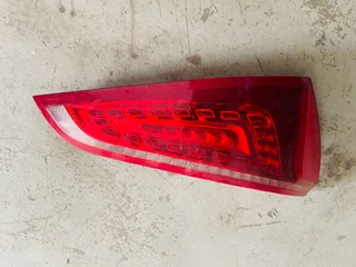 Audi q5 taillight 2008 2012