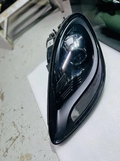 Porsche 718 boxster left headlight 2017
