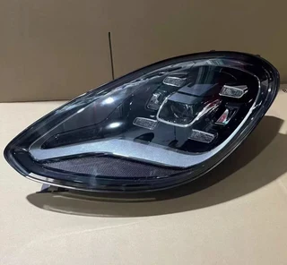 Porsche panamera 4s headlight 971