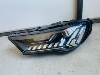 Audi Q7 4mo facelift headlight