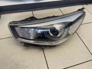 Kia Rio headlight 2017