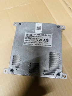 VW Golf 7.5 LED Headlight Ballast Control Unit Module