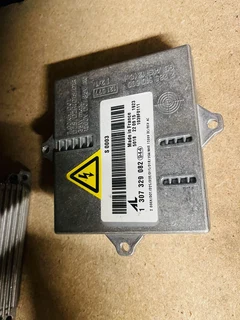 Vw golf 5 headlight xenon module