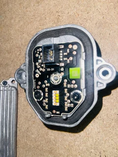 Volvo XC90 LED Headlight Corner DRL Control Module MDE911613 OEM 16-20