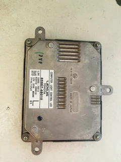 Lexus LX 450D LX570 headlight module