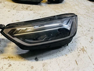 Audi Q5 headlight 2023