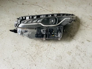 Toyota fortuner headlight 2022