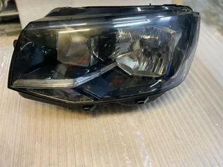 Volkswagen Transporter T6 headlight