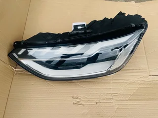 Audi A4 B9 facelift headlight