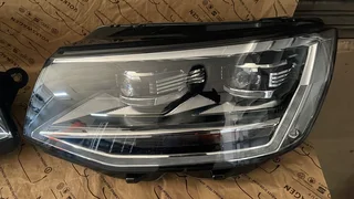 VW T6 TRANSPORTER Headlights