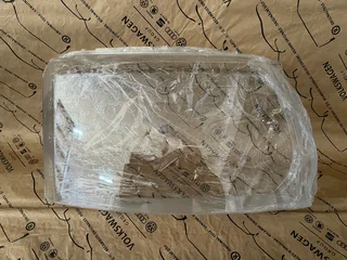 Land Rover Discovery 4 facelift headlight lens