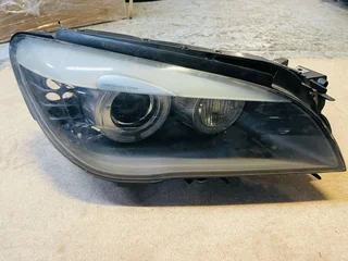 BMW 7 Series (F01/F02) Dynamic Xenon headlight.