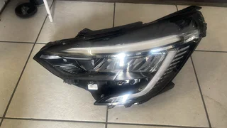 Renault Clio 5 headlight