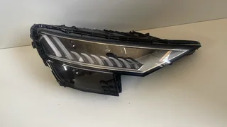 Audi Q8 headlight