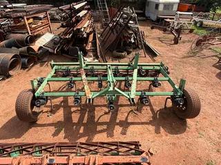 John Schearer seedbed maker (trash handicilt) with adjustable roller