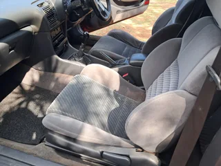 Toyota Celica Gen 5  (1996 )