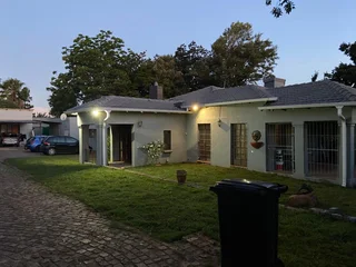 Large Beautiful House To Rent