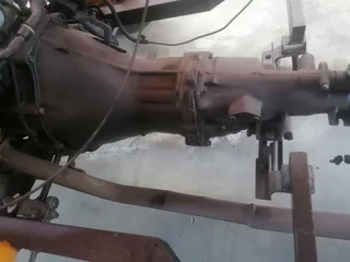 nissan 1400 5spd gearbox