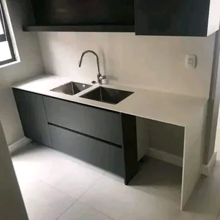 Granite and Quartz Kitchen/Bathroom Countertops and vanities