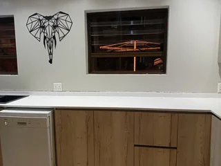 Granite and Quartz Kitchen/Bathroom Countertops and vanities