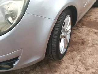 Opel corsa d 1.4 2008 model