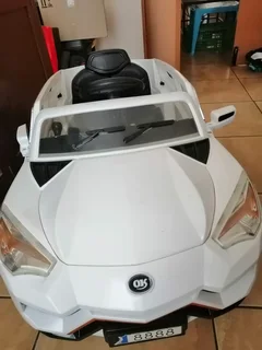 Kids ride on car and tractor