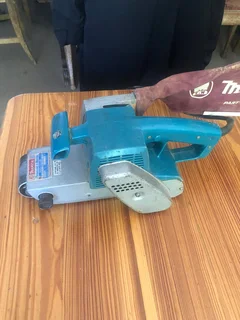 Makita belt sander