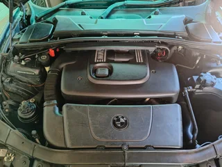 2005 BMW 3 Series Sedan