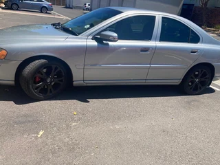 Volvo - Ad posted by Pierrot Agossou