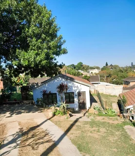 Freestanding House to Let – Poets Corner, Malvern