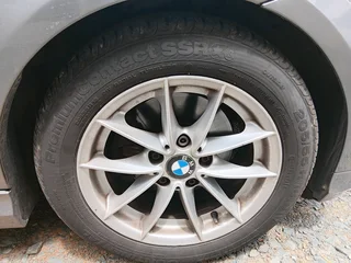 2011 BMW 320i AUTO Exclusive