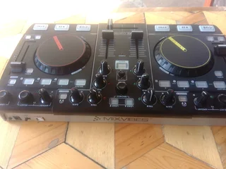 Mixvibes u-mix control 2